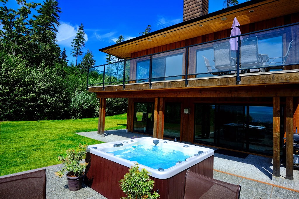 Points West Oceanfront Resort | 8969 W Coast Rd, Sooke, BC V9Z 1E7, Canada | Phone: (778) 352-1783