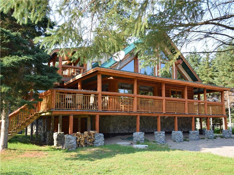 Location Desrosiers • Chalet en Bois Rond | 161 Chemin Saint-Joseph, Trois-Rives, QC G0X 2C0, Canada | Phone: (819) 646-5159