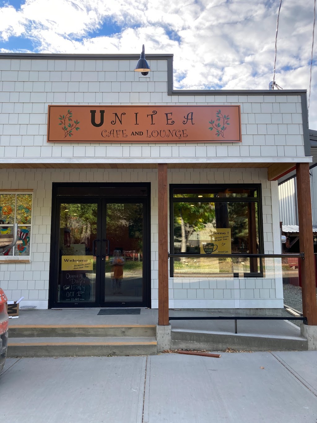 UniTea Cafe and Lounge | 605 Railway Ave B, Ashcroft, BC V0K 1A0, Canada | Phone: (250) 457-1145