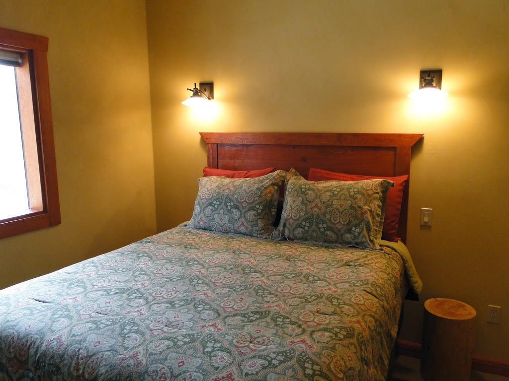 High Chaparral Guest House Vacation Rental | Patten Road, 409, Oliver, BC V0H 1T5, Canada | Phone: (250) 485-2797