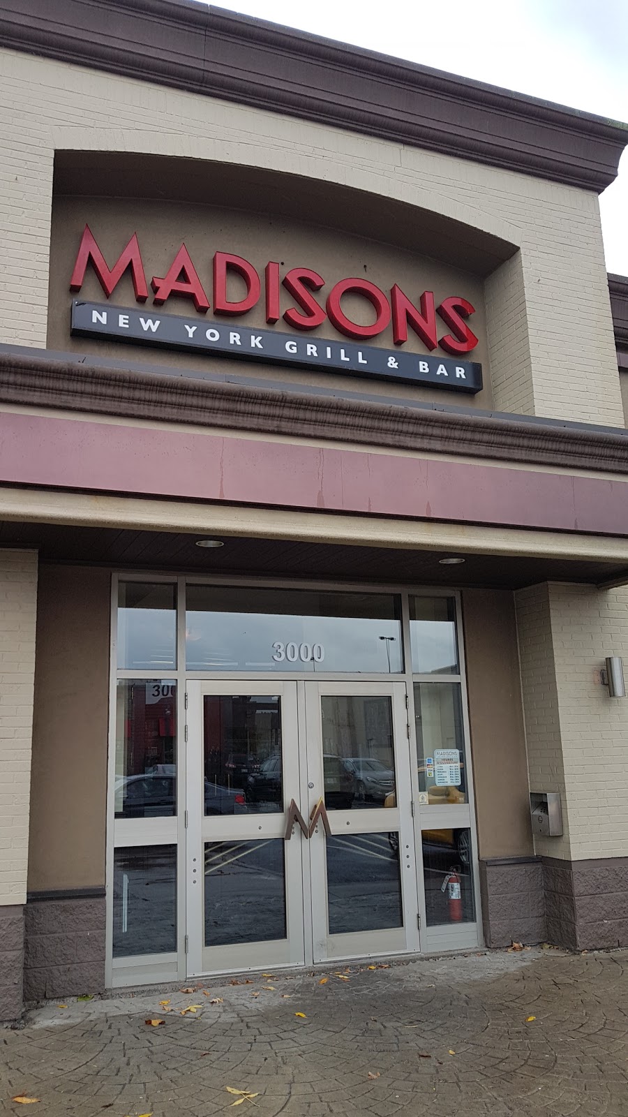 Madisons Restaurant & Bar | 3000 Rue Jean-Yves, Kirkland, QC H9J 2R6, Canada | Phone: (514) 426-9111