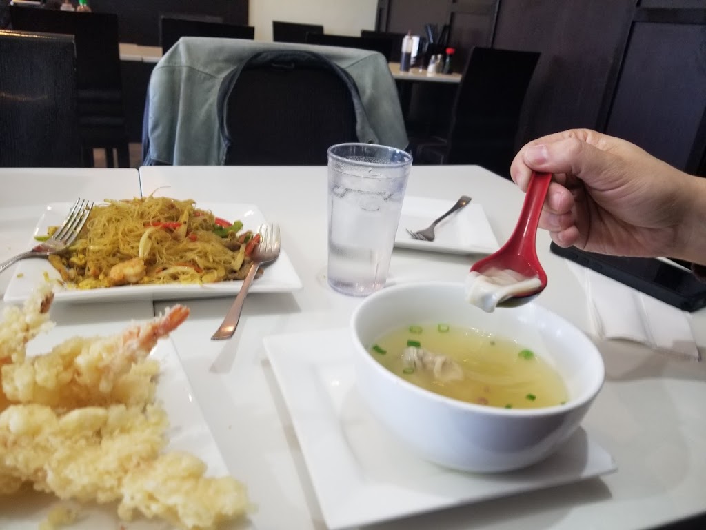 Big Pho | 145 Mapleview Dr W, Barrie, ON L4N 9H7, Canada | Phone: (705) 722-8188