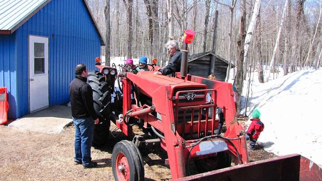 Sucrerie du moulin | 4911 Route Lamothe, Notre-Dame-du-Mont-Carmel, QC G0X 3J0, Canada | Phone: (819) 537-9567