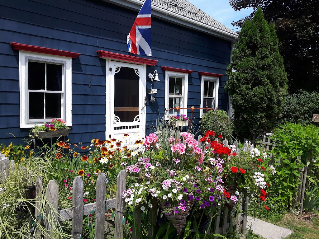 Holdsworth House B & B | 36 Carleton St, Digby, NS B0V 1A0, Canada | Phone: (902) 245-5252