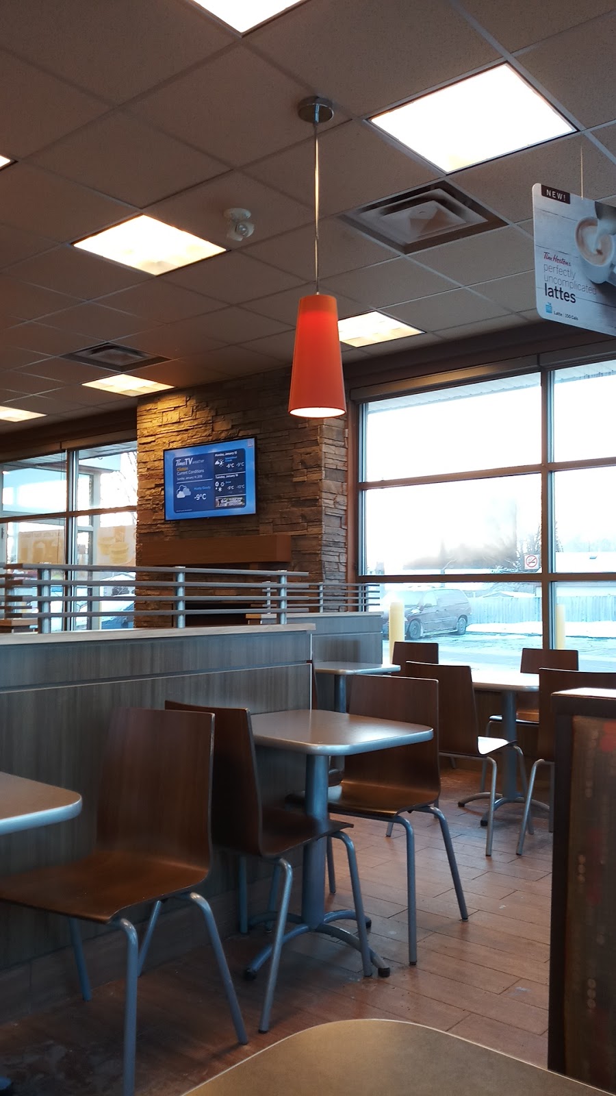 Tim Hortons | 300 Ontario St, Clinton, ON N0M 1L0, Canada | Phone: (519) 482-8127