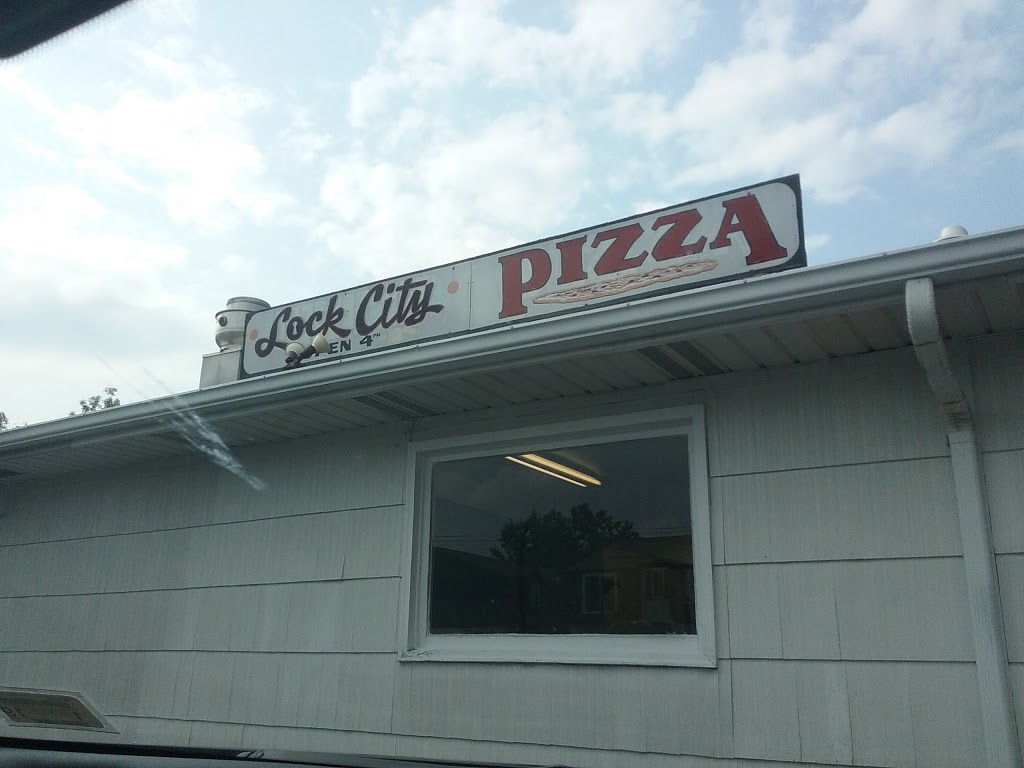 Lock City Pizza | 379 Davison Rd, Lockport, NY 14094, USA | Phone: (716) 433-3413