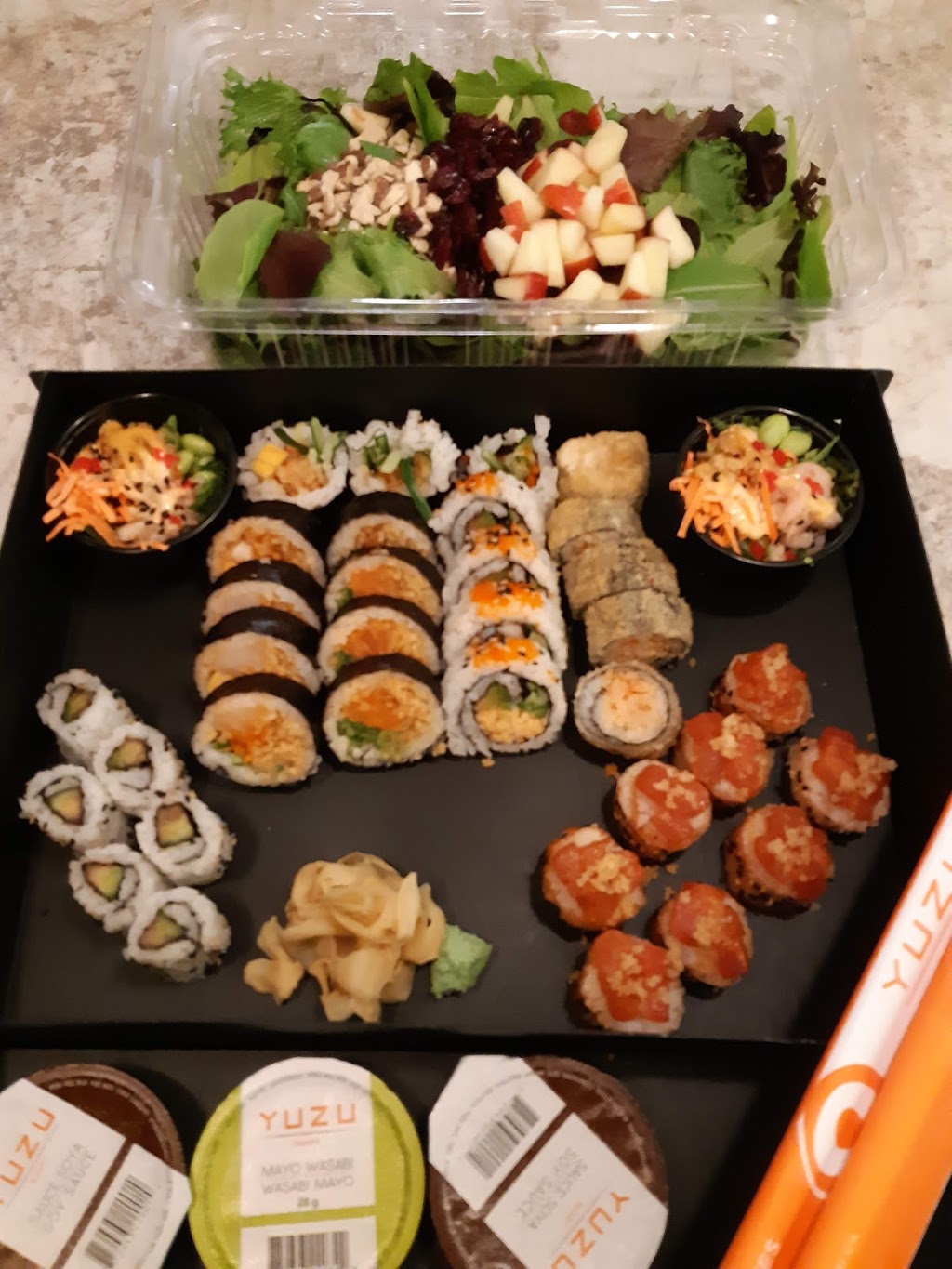 Yuzu sushi | 525 Boulevard des Bois Francs S Local A, Victoriaville, QC G6P 5X7, Canada | Phone: (819) 260-9888