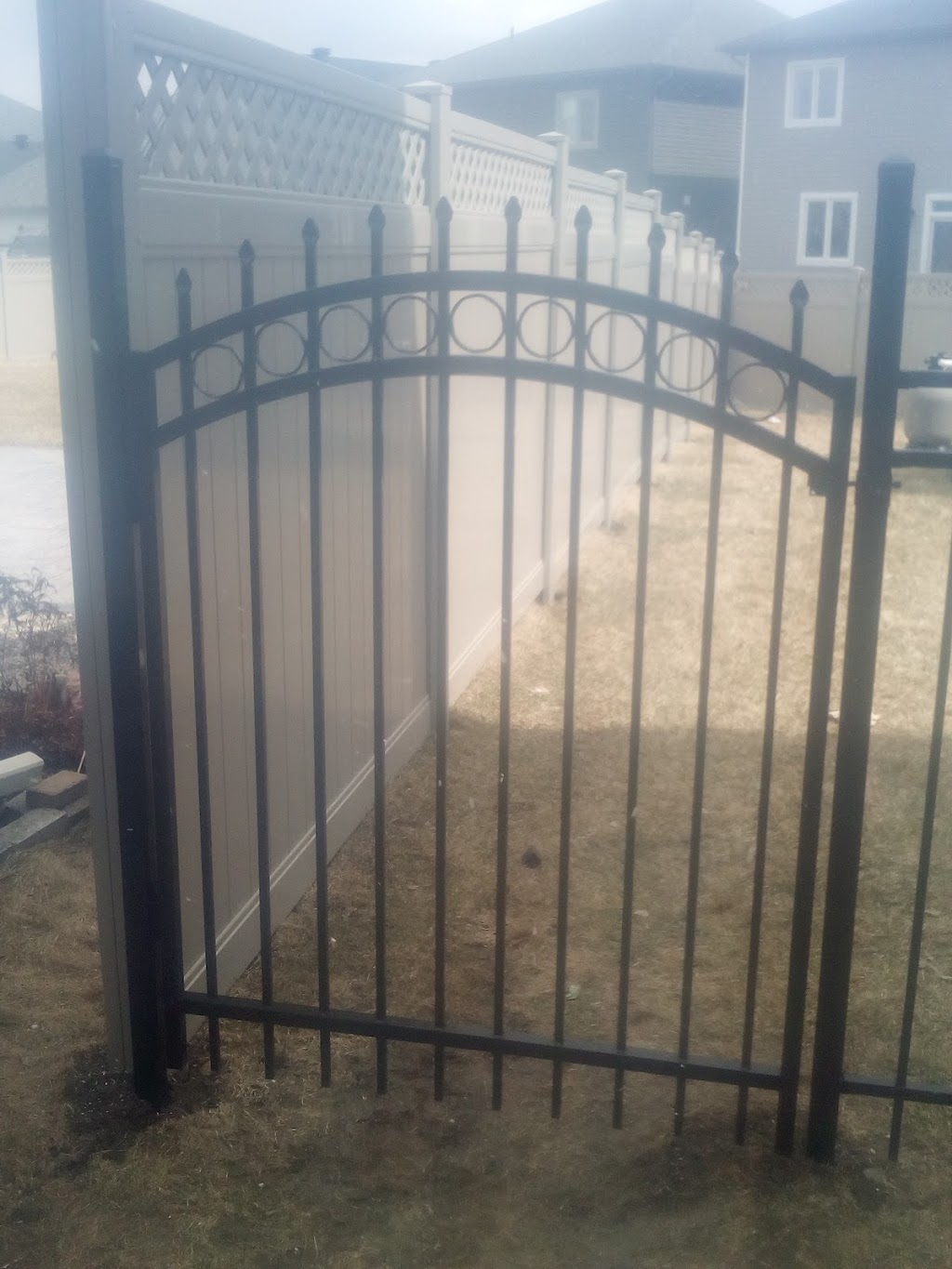 G M Fencing | 4388 Navan Rd, Navan, ON K4B 1H9, Canada | Phone: (613) 277-0657