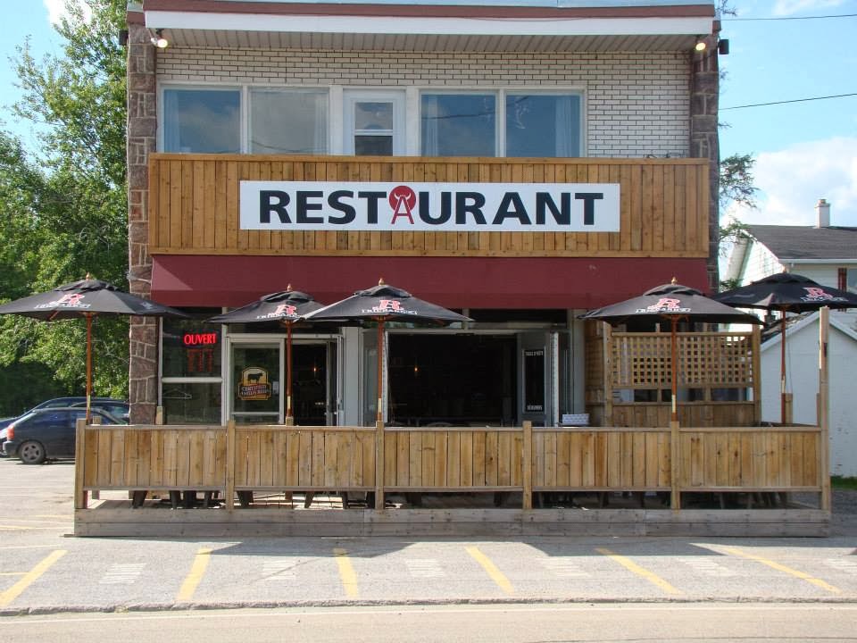 Restaurant St-Alfred | 326 2e Avenue, Portneuf, QC G0A 2Y0, Canada | Phone: (418) 913-0639