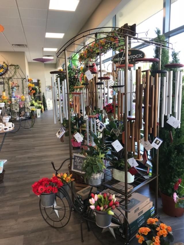 Elaines Flower Shoppe | 2850 Niagara Falls Blvd, Amherst, NY 14228, USA | Phone: (716) 692-5426