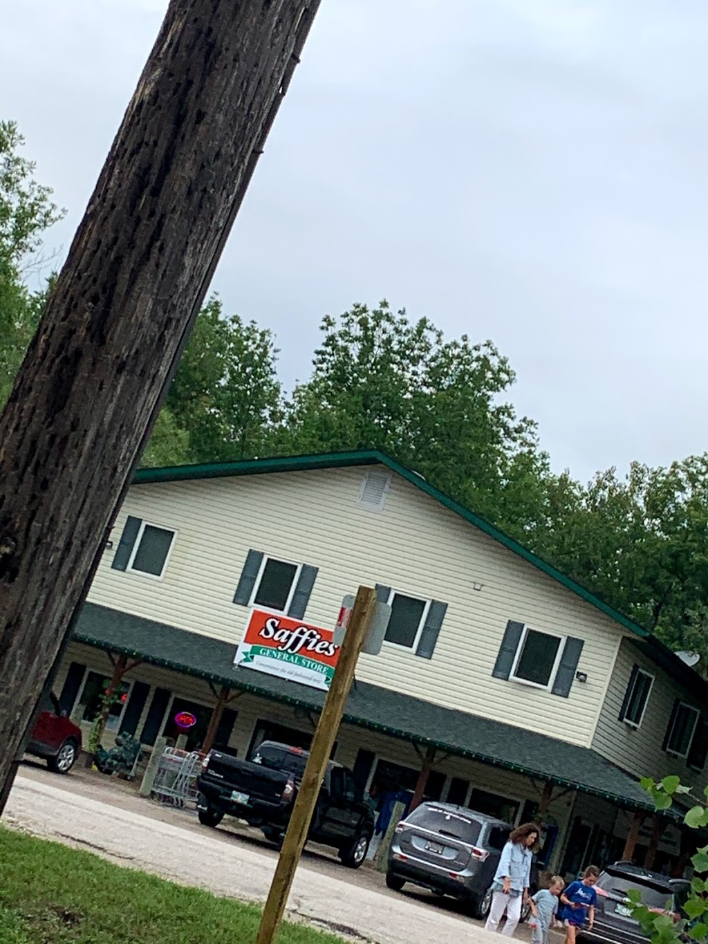 Saffies General Store, Albert Beach | 2 Girard Street (corner Saffie Rd & Girard St), Albert Beach, MB R0E 2C0, Canada | Phone: (204) 756-3846