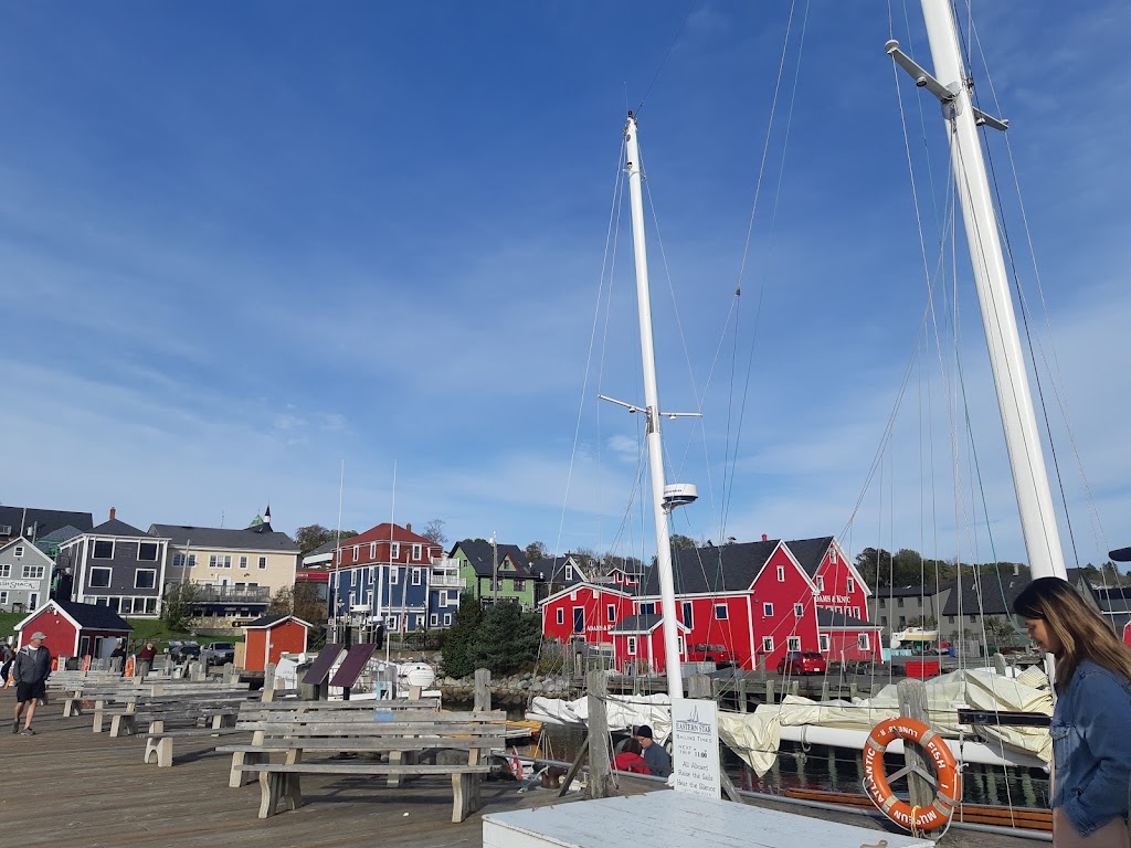 Brigantine Inn & Suites | 82 Montague St, Lunenburg, NS B0J 2C0, Canada | Phone: (800) 360-1181