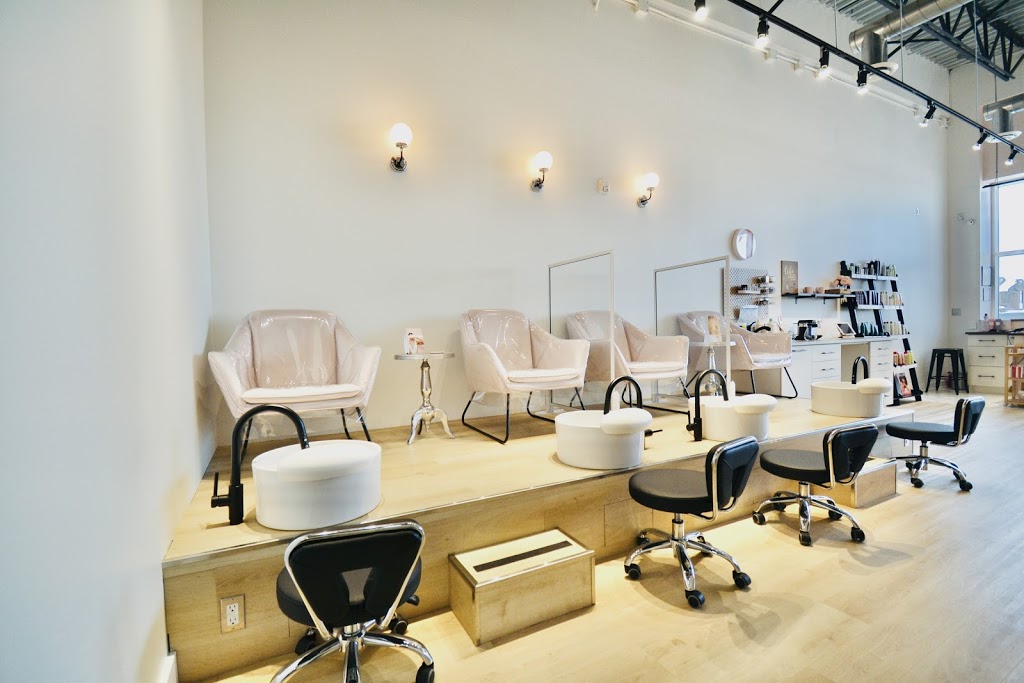 Blush & Rose Beauty Bar | 4791 Bank St, Gloucester, ON K1T 3W7, Canada | Phone: (613) 822-1099