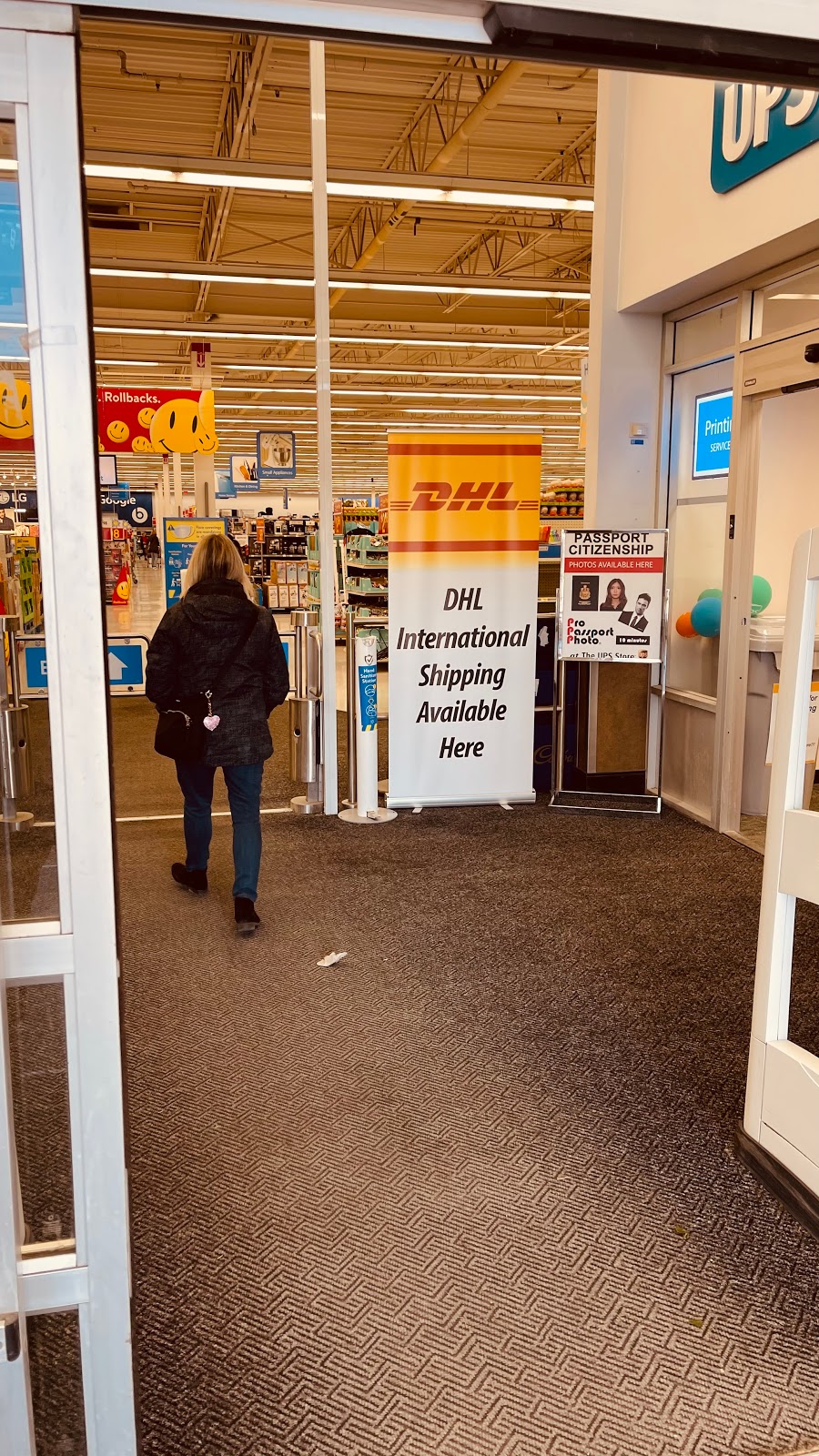 DHL Shipping Centre(Inside Walmart) 7 Days a Week | 234 Hays Blvd, Oakville, ON L6H 6M4, Canada | Phone: (905) 257-9090