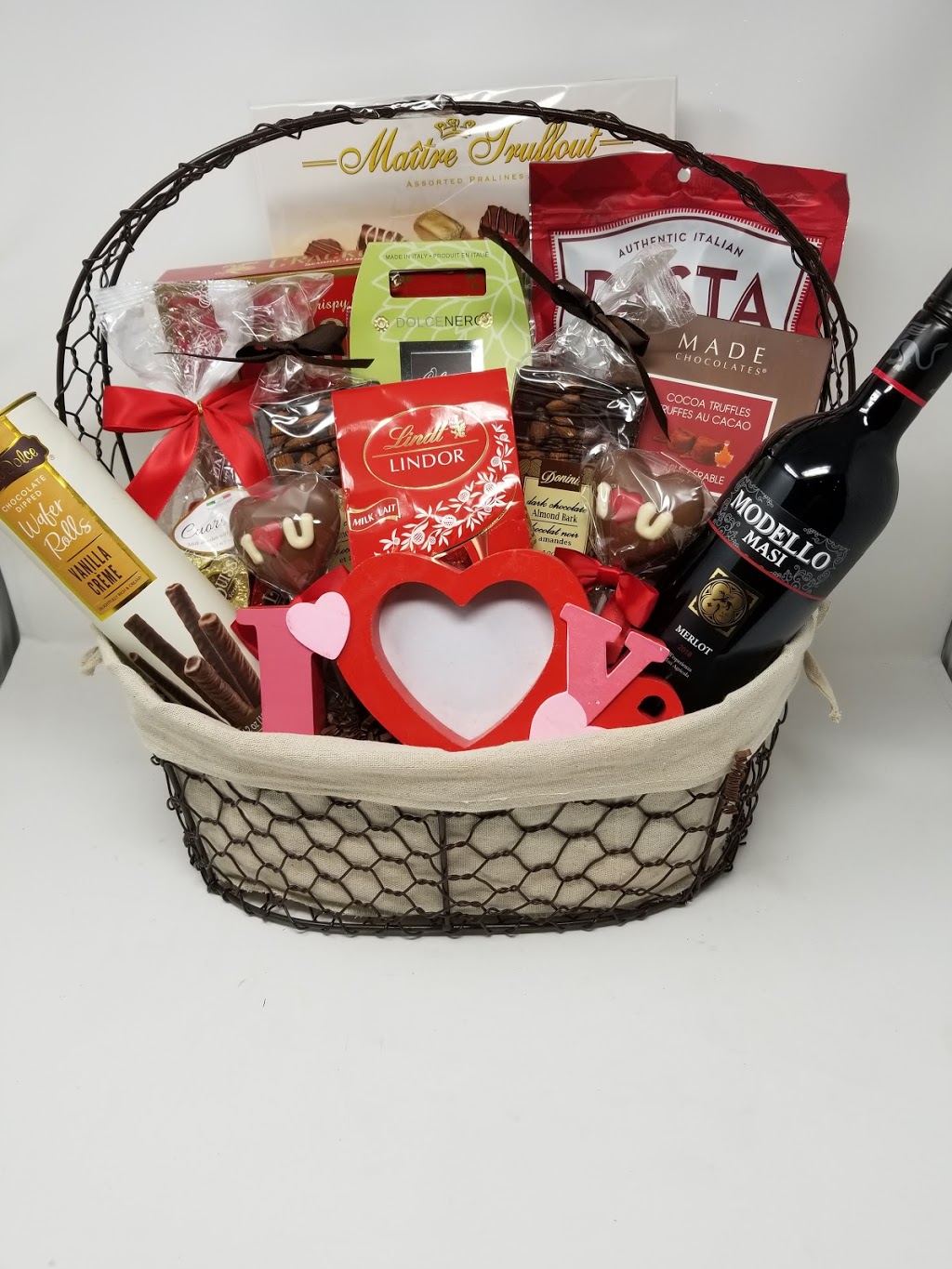 ABs Kreations | AB Gift Baskets | abgiftbaskets.com | Mitchell Pl, Newmarket, ON L3Y 0C7, Canada | Phone: (647) 975-7181