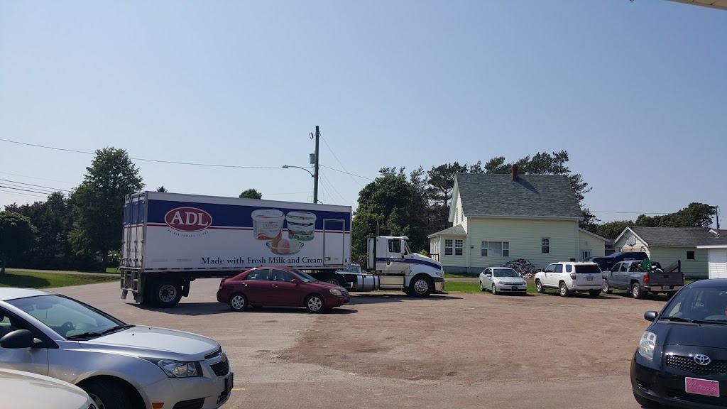 St Eleanors Dairy Bar & Take Out | Bayview Dr, Summerside, PE C1N 3Z9, Canada | Phone: (902) 436-8683