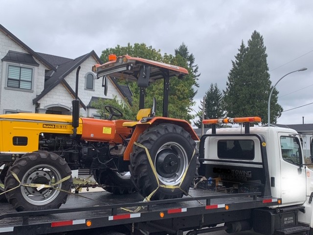 Towing BBY | 4936 Thornwood Pl, Burnaby, BC V5G 3Z4, Canada | Phone: (604) 330-0366