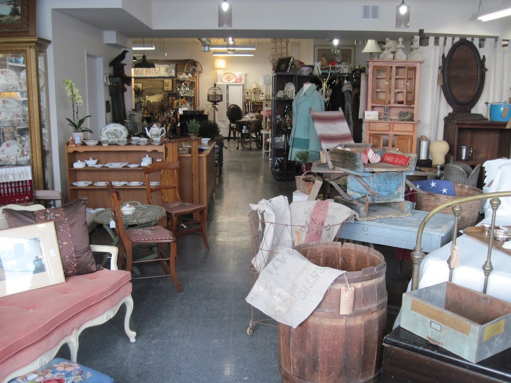 Beach Town Antiques | 3822 Dominion Rd, Ridgeway, ON L0S 1N0, Canada | Phone: (905) 353-7502