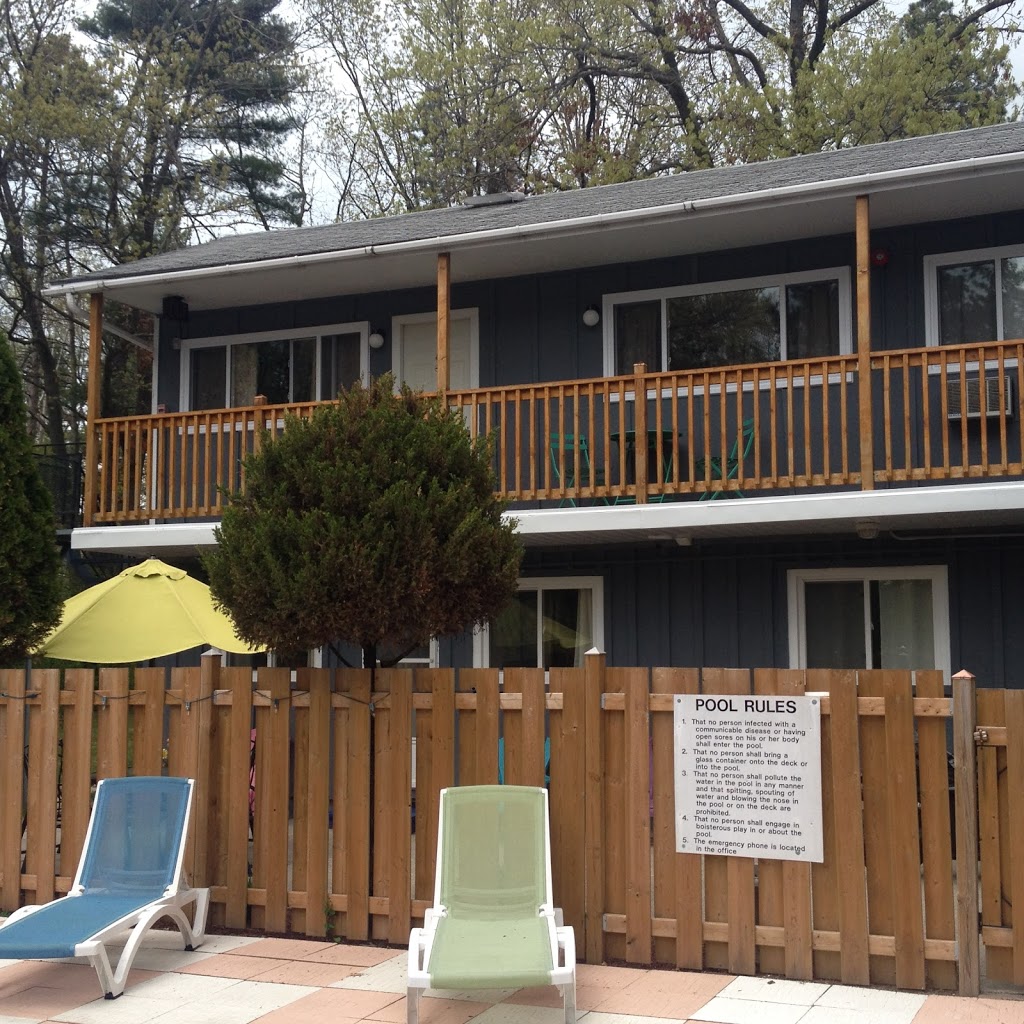 Whispering Pines Motel | 10456 Lakeshore Rd, Grand Bend, ON N0M 1T0, Canada | Phone: (519) 238-2383