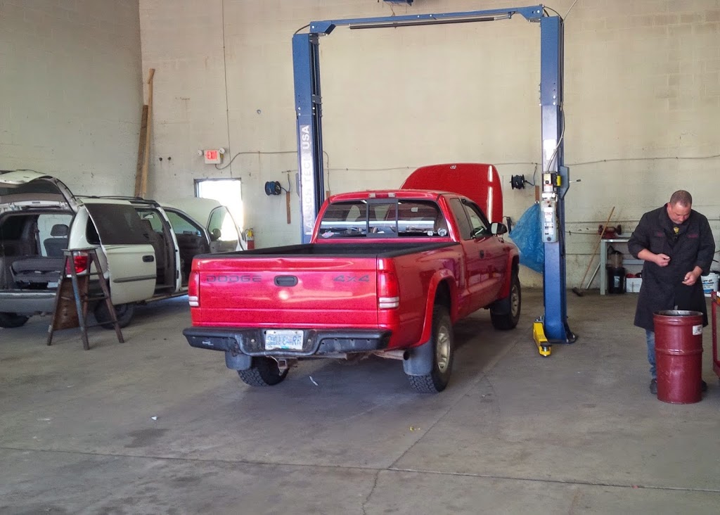 Masseys Automotive Repairs | 1653 Salton Rd, Abbotsford, BC V2S 7P2, Canada | Phone: (604) 744-1120