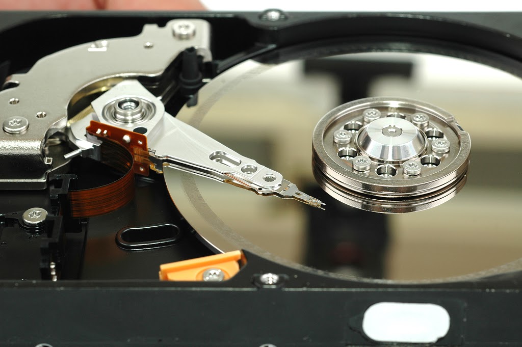 Critical Data Recovery Lab Inc | 1 Leaside Park Dr #5a, Toronto, ON M4H 1R1, Canada | Phone: (416) 425-2404