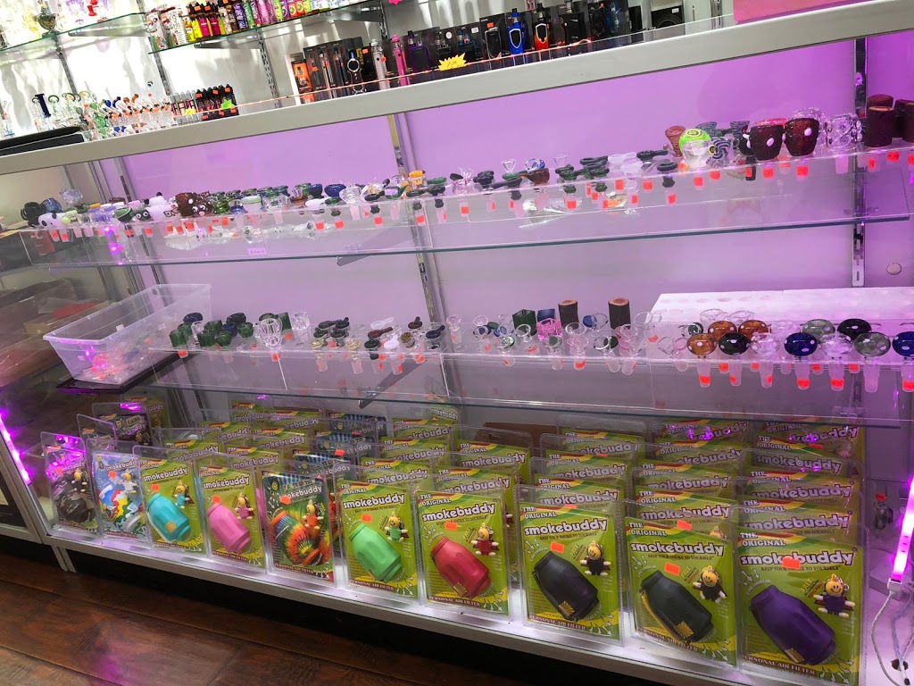 Young St. Supermarket, Smoke & Vape Shop | 9590 Young Rd, Chilliwack, BC V2P 4T1, Canada | Phone: (604) 392-2290