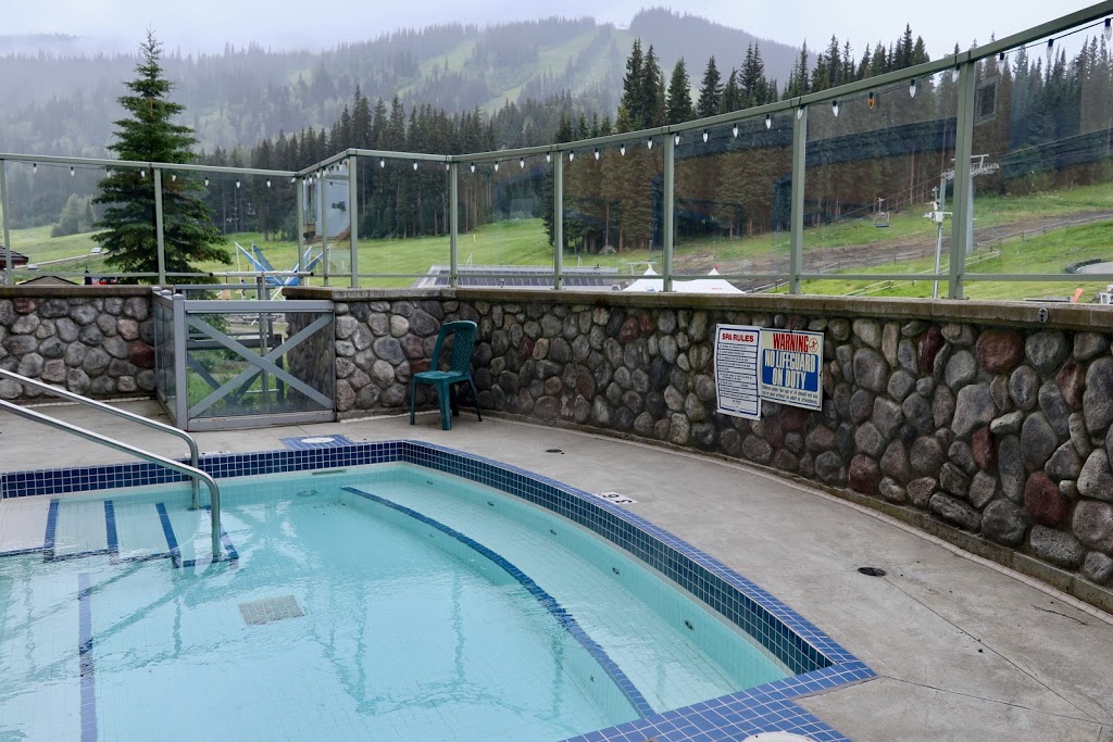 Coast Sundance Lodge | 3160 Creekside Way, Sun Peaks, BC V0E 5N0, Canada | Phone: (250) 578-0200