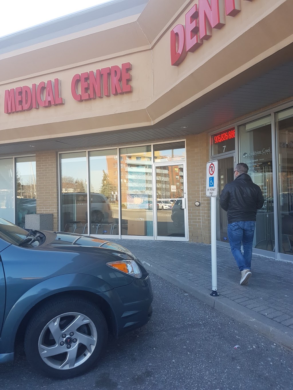 Streetsville Medical Centre | 5425 Creditview Rd #8, Mississauga, ON L5V 2P3, Canada | Phone: (905) 826-1164