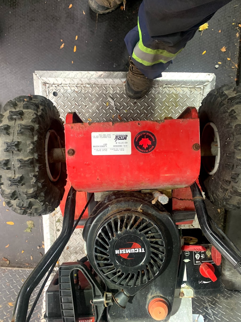 On Spot Repair | Mobile Mower Repair | 1105 Muriel St, Innisfil, ON L9S 4W7, Canada | Phone: (888) 667-7681