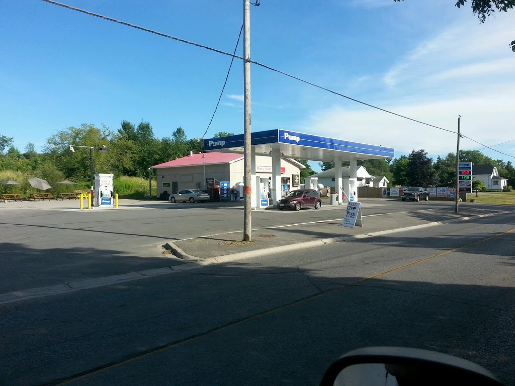 Esso | 989 Ward St, Bridgenorth, ON K0L 1H0, Canada | Phone: (705) 292-0920