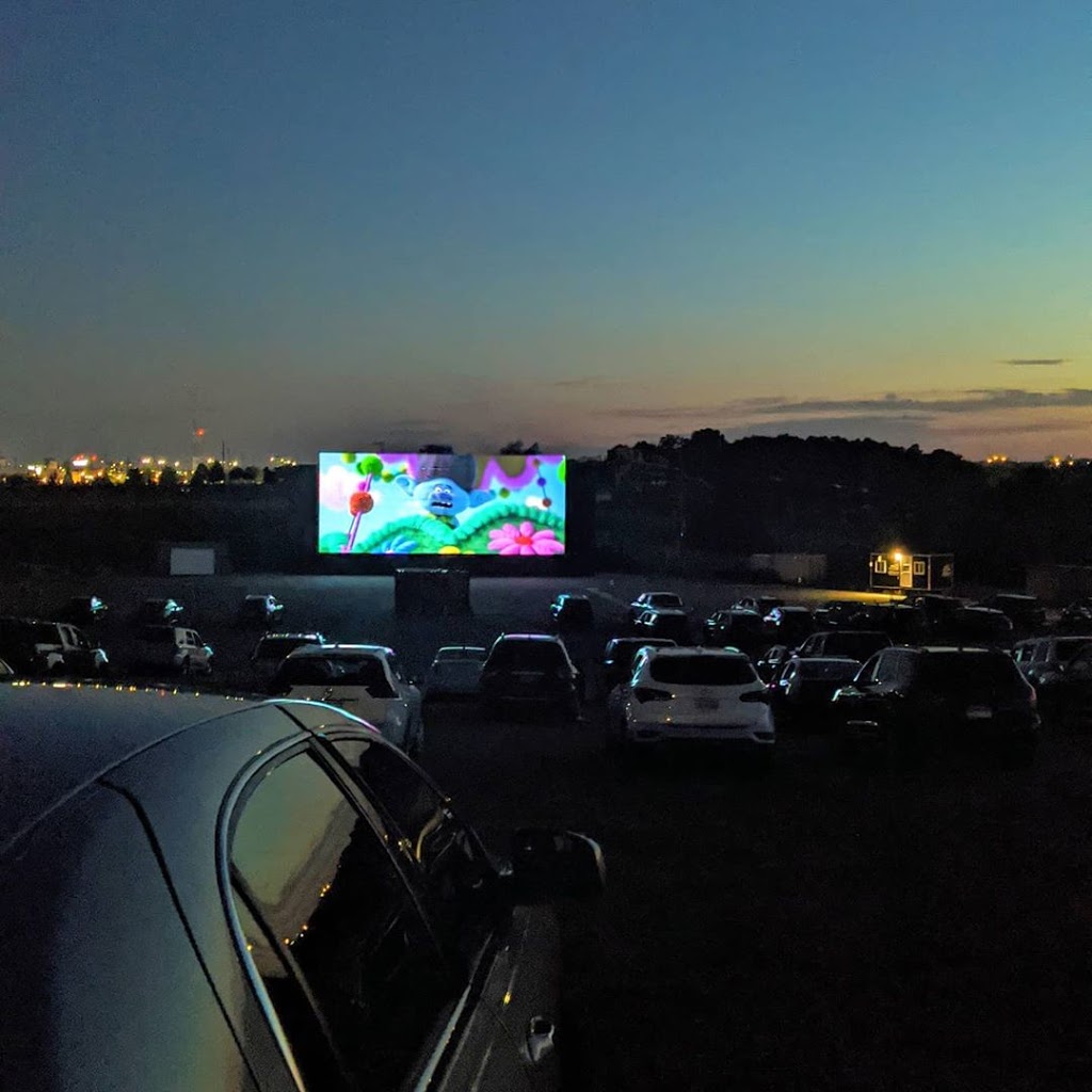 On The Grand Drive-in | 425 Bingemans Centre Dr, Kitchener, ON N2B 3X7, Canada | Phone: (519) 744-1555