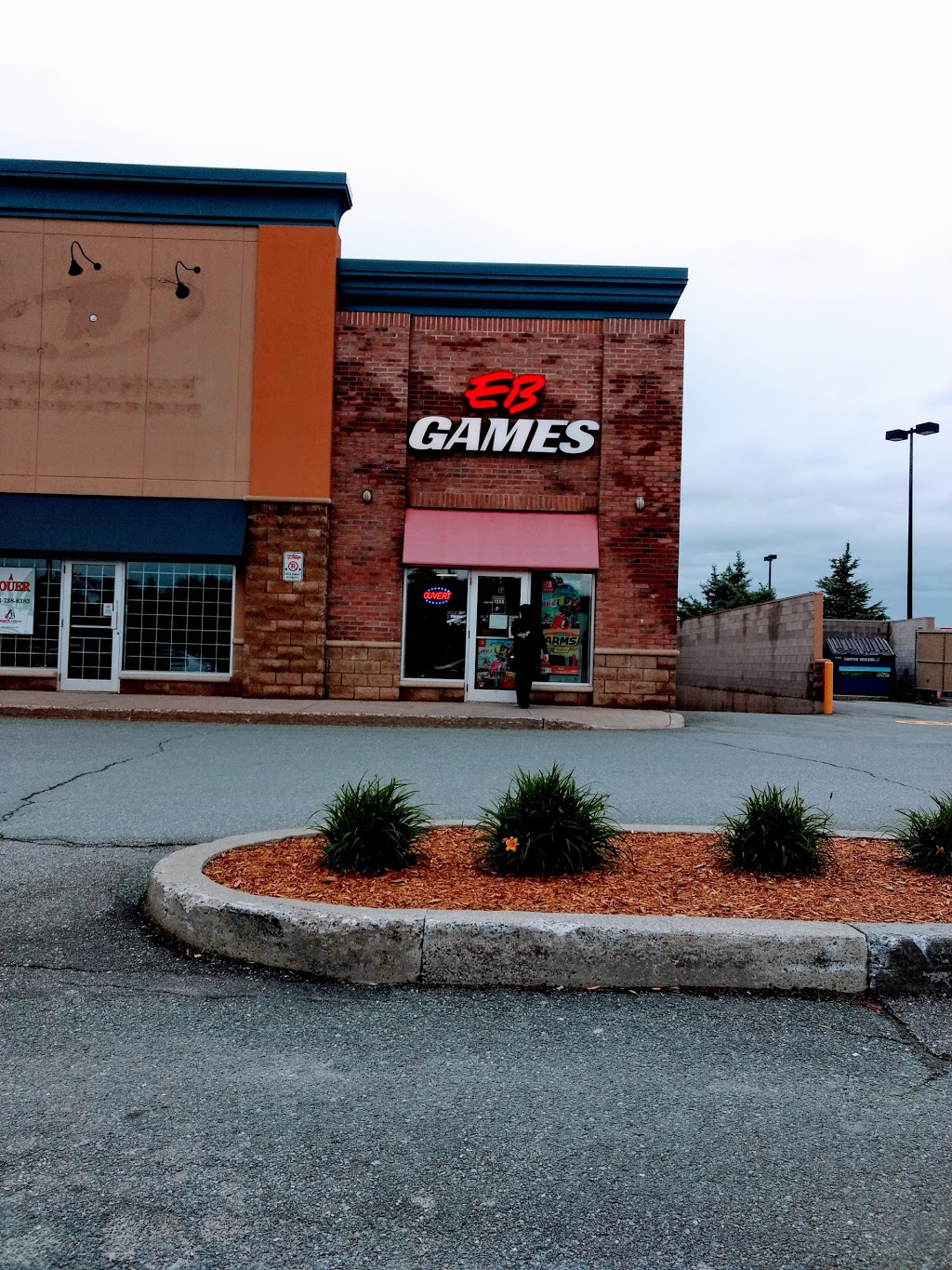 EB Games | 1290 Boulevard du Plateau-Saint-Joseph, Sherbrooke, QC J1N 3C6, Canada | Phone: (819) 346-3030