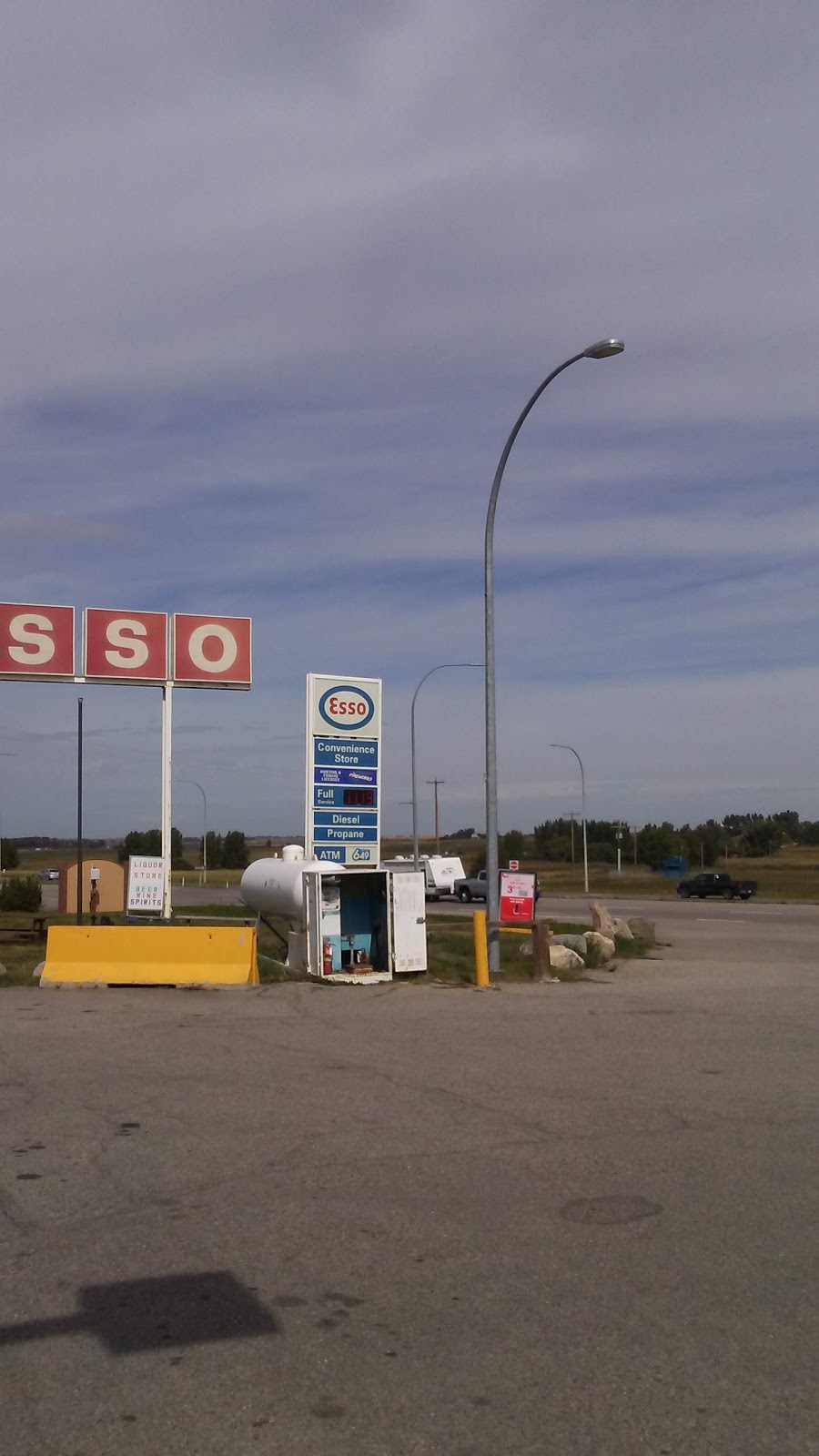 Esso | 26 Ave & HWY 2, Nanton, AB T0L 1R0, Canada | Phone: (403) 646-2332