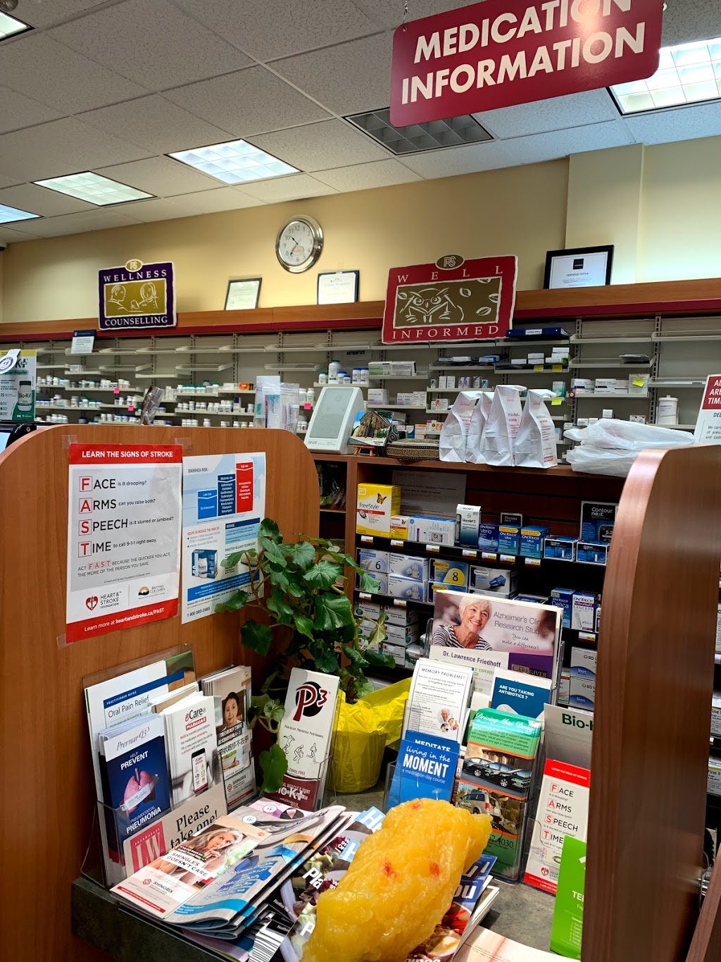 Park Royal Pharmasave | 925 Main St, West Vancouver, BC V7T 2Z3, Canada | Phone: (604) 925-3304