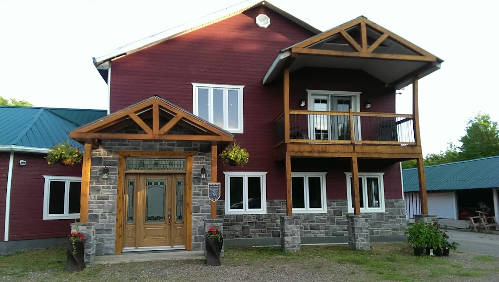 Escapade Huskimo | 1378 QC-301, Otter Lake, QC J0X 2P0, Canada | Phone: (613) 454-5443