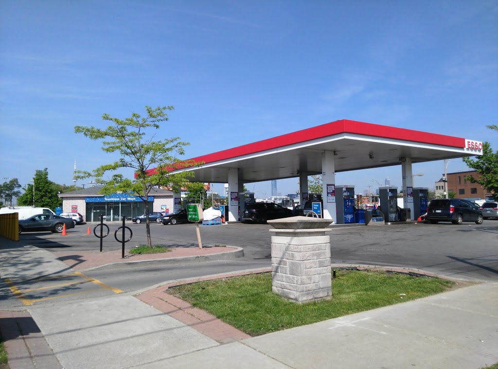 Esso | 829 Lake Shore Blvd E, Toronto, ON M4M 1B2, Canada | Phone: (416) 778-8963