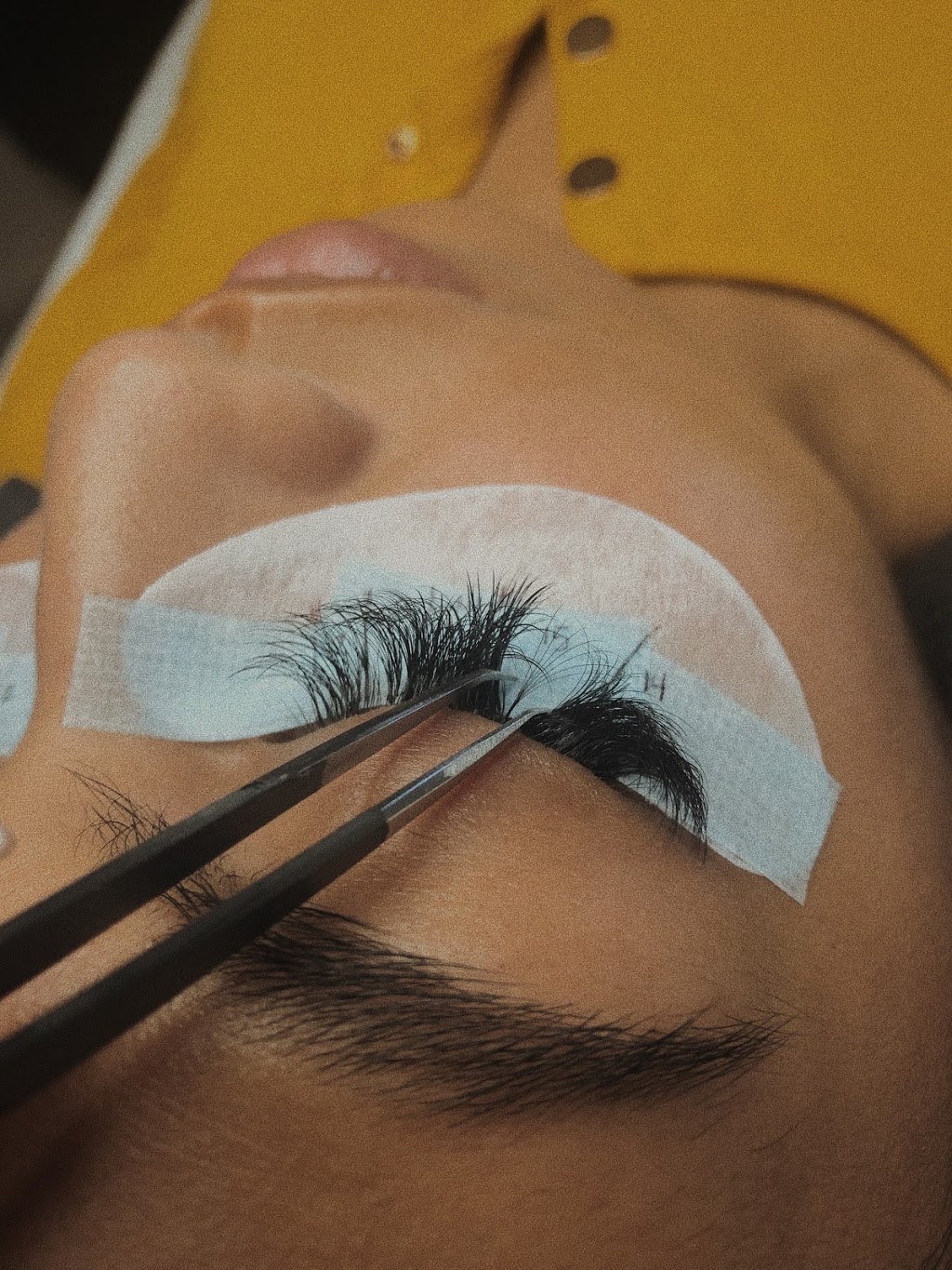 NY Lashes | 1065 Barclay Cir, Milton, ON L9T 5W3, Canada | Phone: (416) 885-6994