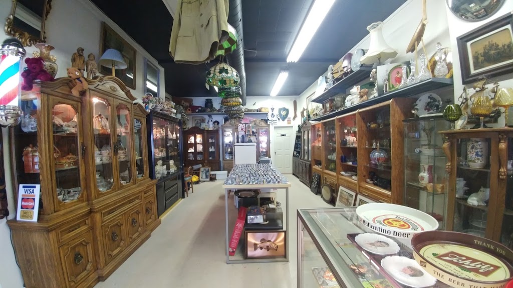 Joes Place Collectibles Store | 8172 Cummington Square W, Niagara Falls, ON L2G 6V9, Canada | Phone: (289) 296-2440