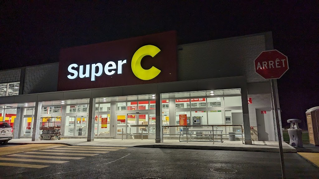 Super C | 400 Rue Edmour-Daoust, Beauharnois, QC J6N 2R4, Canada | Phone: (450) 225-6987