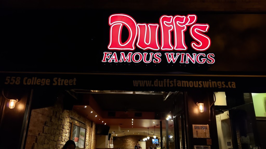 Duffs Famous Wings | 558 College St, Toronto, ON M6G 1B1, Canada | Phone: (416) 963-4446