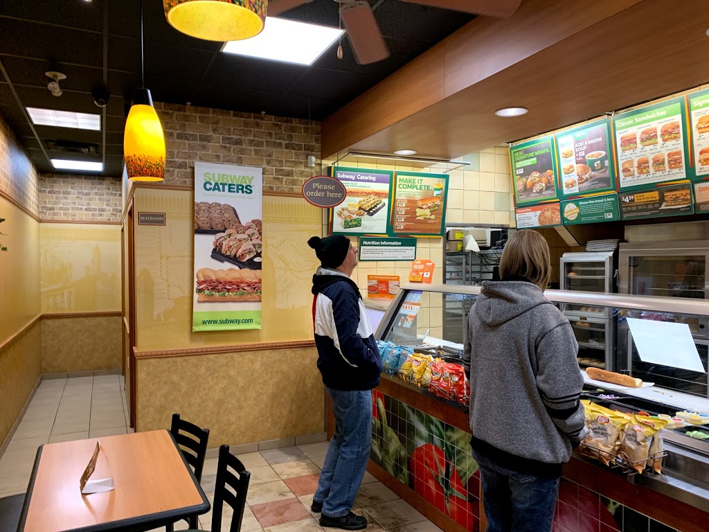 Subway | 323 Caradoc St S Unit C-2, Strathroy, ON N7G 2P4, Canada | Phone: (519) 205-2220