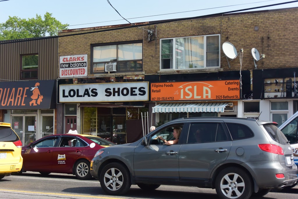 Lolas Shoes | 3527 Bathurst St, North York, ON M6A 2C7, Canada | Phone: (416) 787-8834