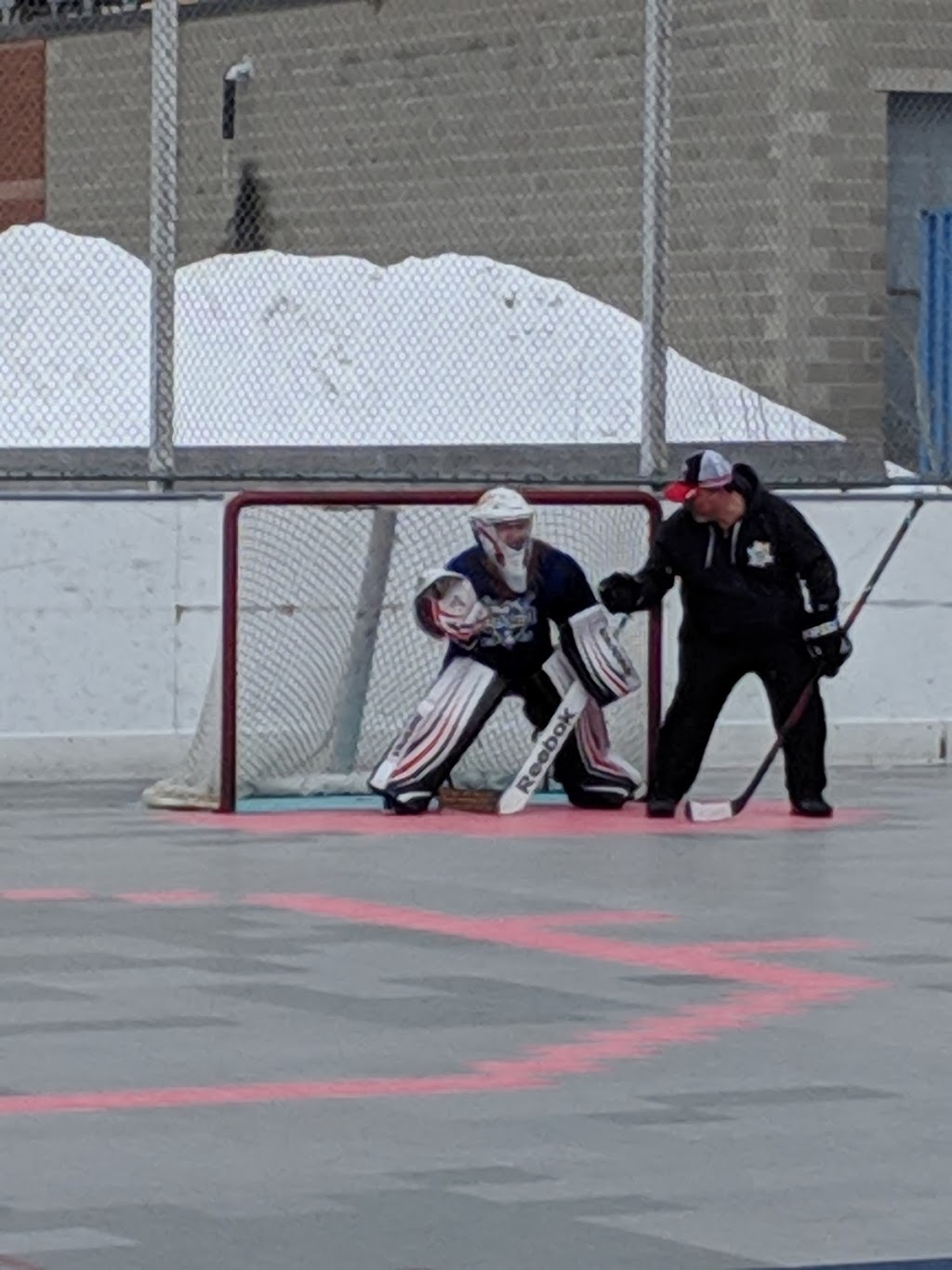 Barrie Ball Hockey Club | 125 Ferndale Dr N, Barrie, ON L4N 9V6, Canada | Phone: (705) 721-0198