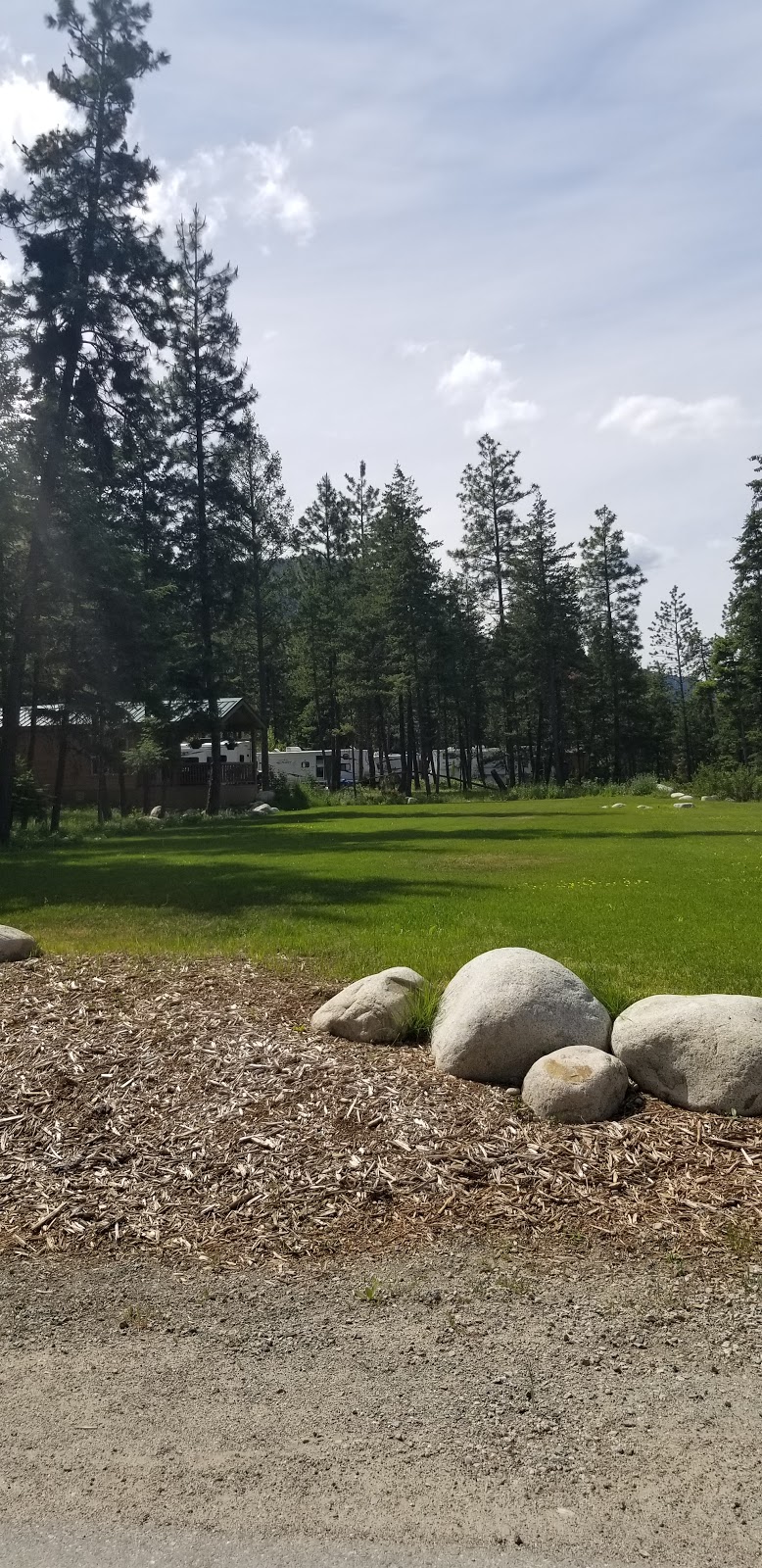 Camp Okanagan Resort | 4835 Paradise Valley Dr, Peachland, BC V0H 1X3, Canada | Phone: (888) 640-7040