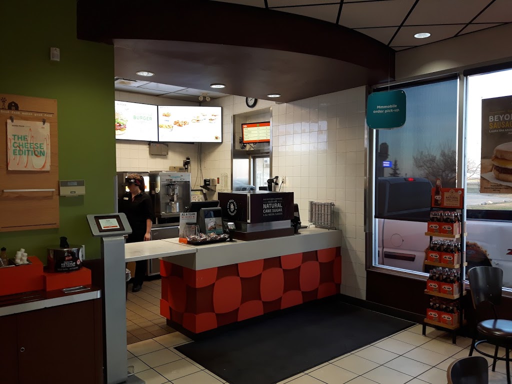 A&W Canada | 204 18 Ave N, Three Hills, AB T0M 2A0, Canada | Phone: (403) 443-2893