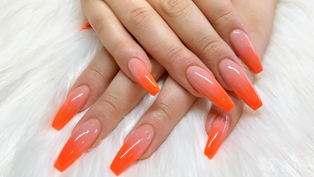 V Nails | 4909 50 St, Stettler, AB T0C 2L2, Canada | Phone: (403) 740-1251