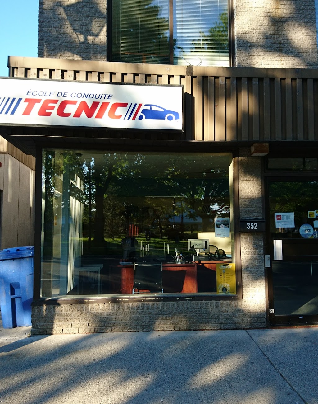 Tecnic Granby driving school | 352 Rue Principale, Granby, QC J2G 2W6, Canada | Phone: (450) 372-8087