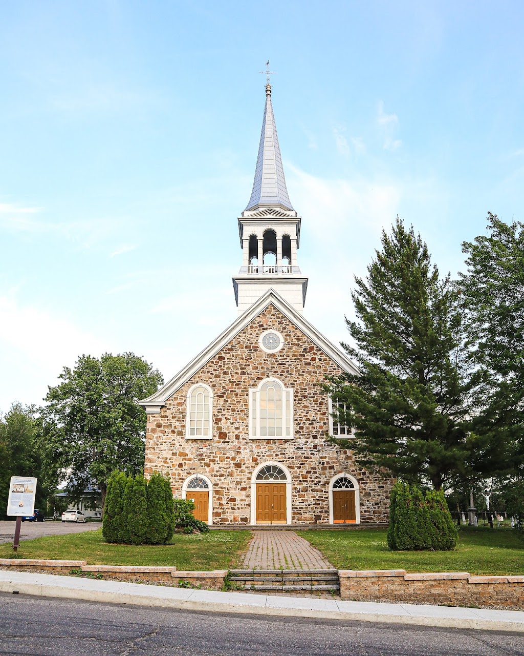 Presbytery of Laterrière | 6167 Rue Notre Dame, Laterrière, QC G7N 1P7, Canada | Phone: (418) 678-2517