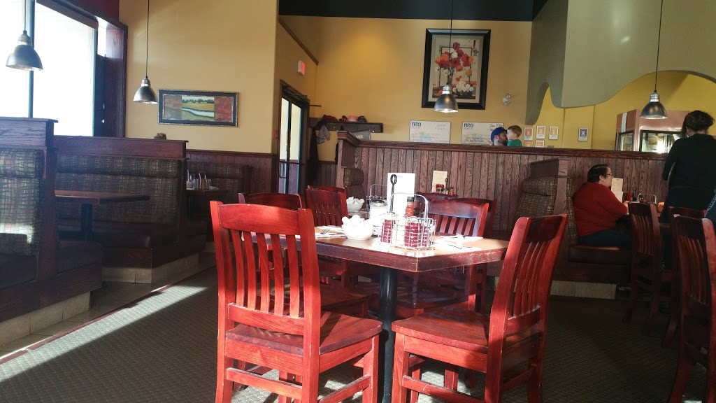 Toms Family Restaurant | 585 Sackville Dr, Lower Sackville, NS B4C 2S4, Canada | Phone: (902) 252-8667