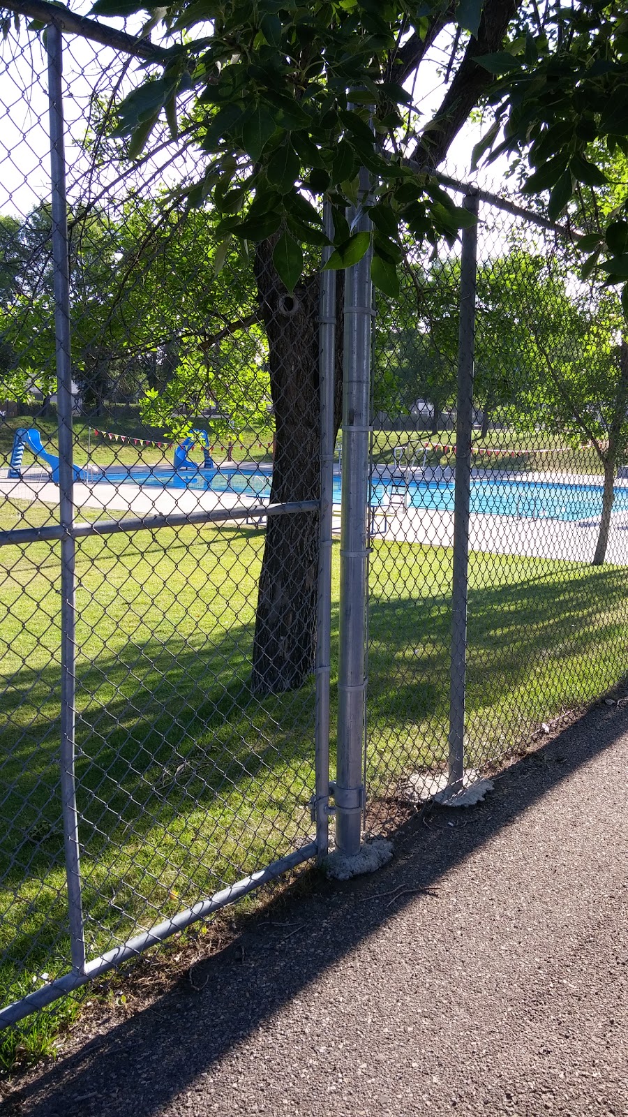 Westminster Outdoor Public Pool | 411 16 St N, Lethbridge, AB T1H 3A2, Canada | Phone: (403) 320-3058